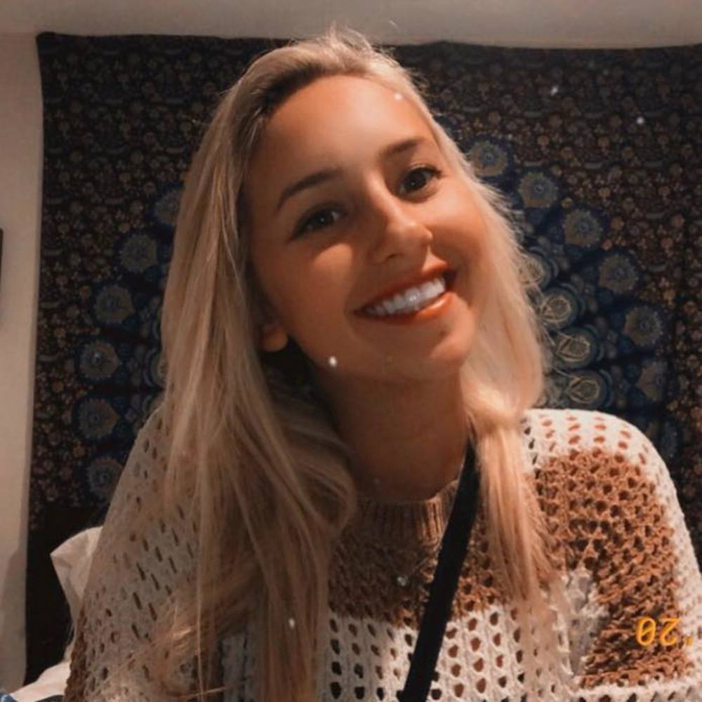 Meet your Posher, Dani